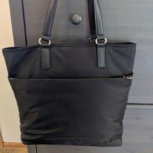 Lo & Sons TT Carryall laptop tote
